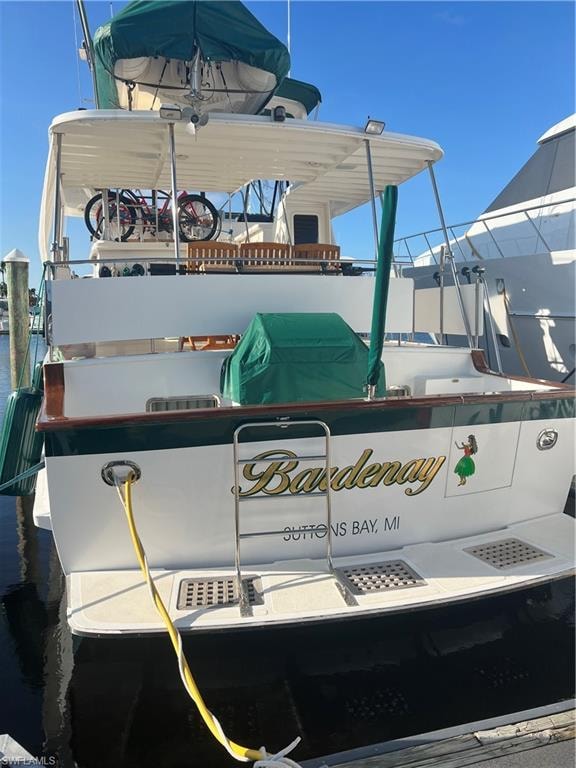 50' Boat Slip E-18 Gulf Harbour Marina photo 6