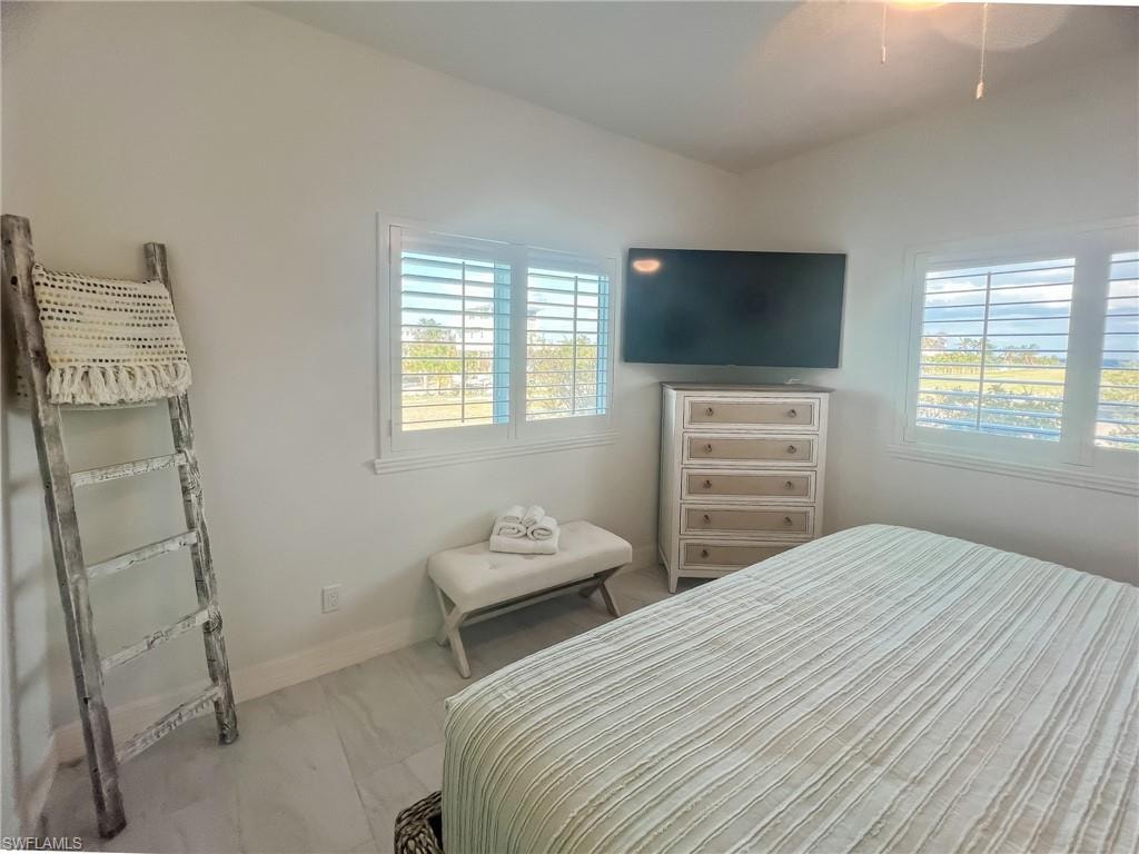 4500 Seair LN photo 38