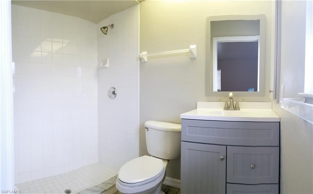 Master Bathroom, split bedroom