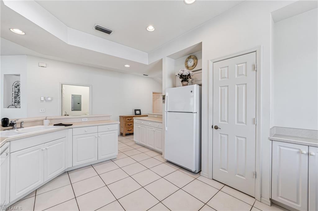 25778 Lake Amelia WAY 201