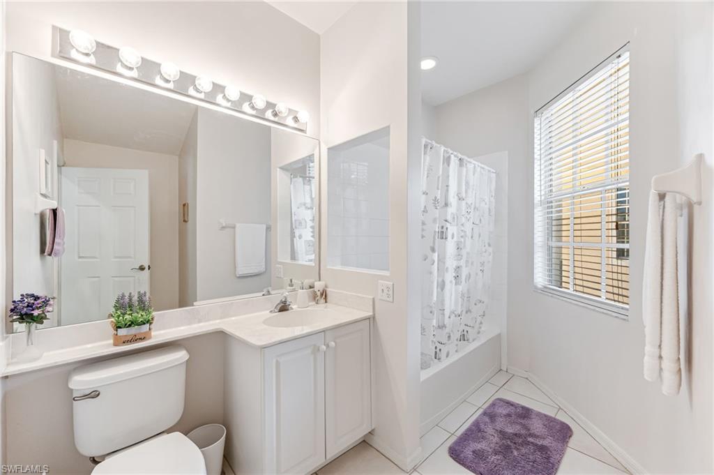 25778 Lake Amelia WAY 201 photo 19