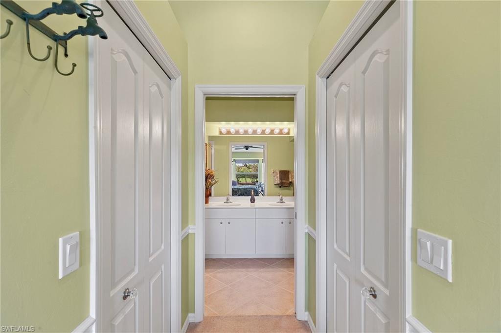 Dual master bedroom walkin closets