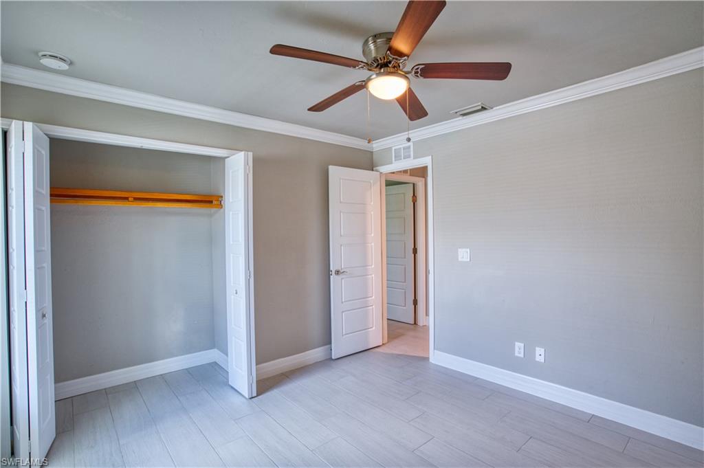 Middle Bedroom in front of 2nd bathroom