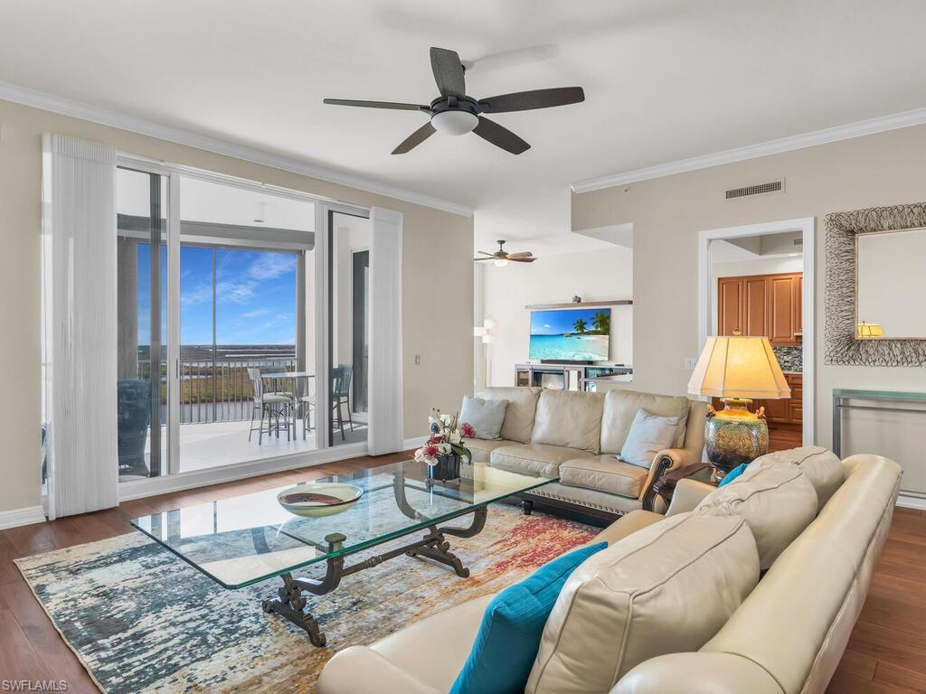 1050 Borghese LN 2105 photo 6