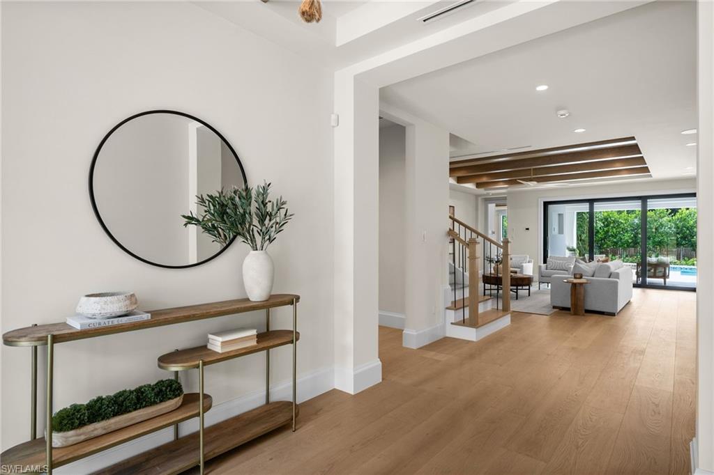 Inviting front foyer space