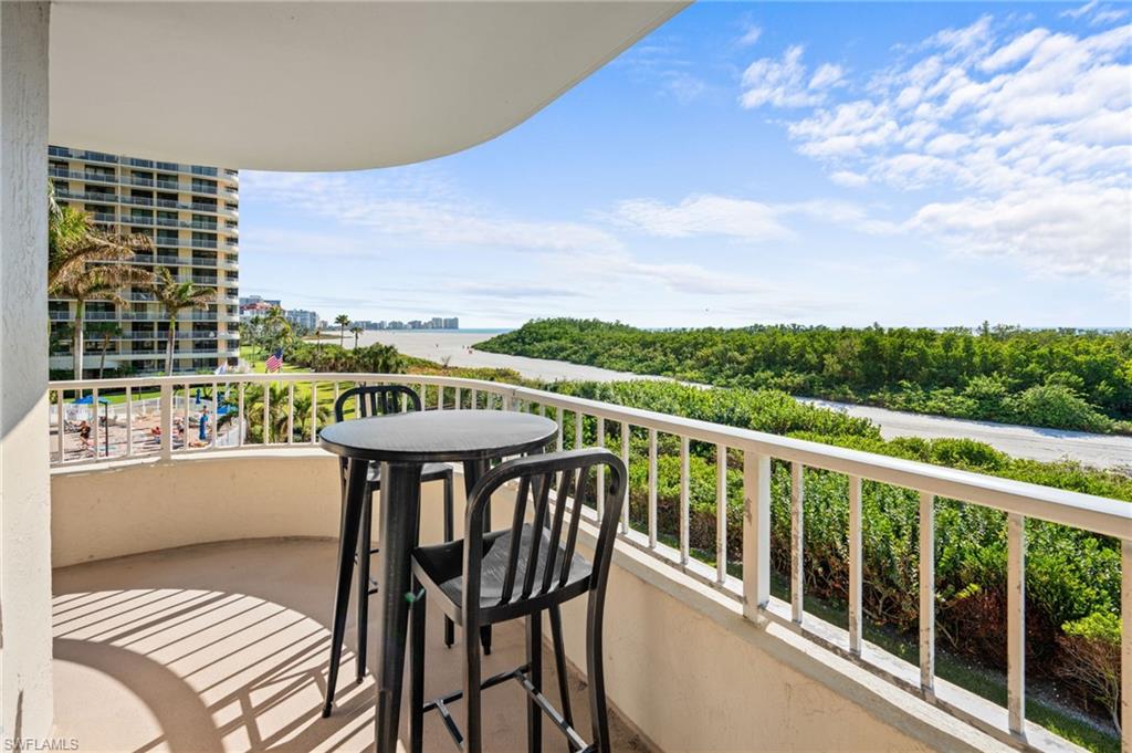 440 Seaview CT 311