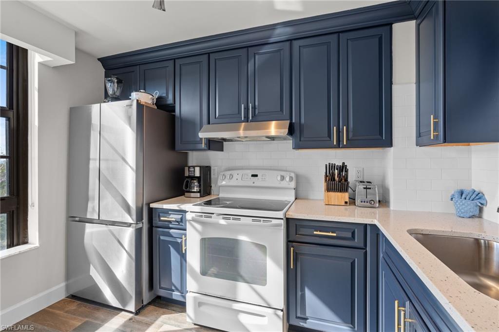 440 Seaview CT 311 photo 9