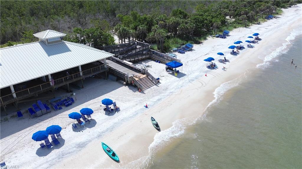 Bird's eye view of unending shoreline