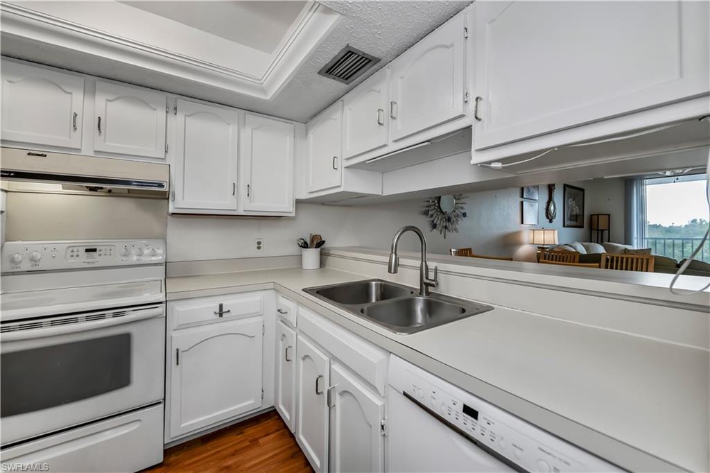 25188 Marion AVE D205 photo 27