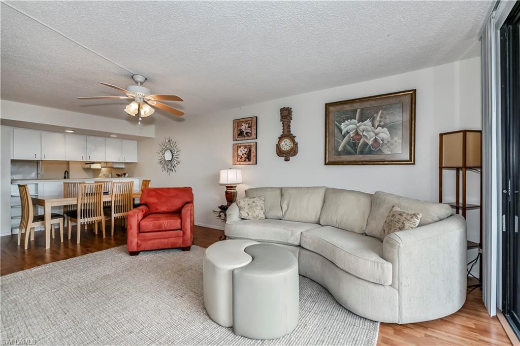 25188 Marion AVE D205