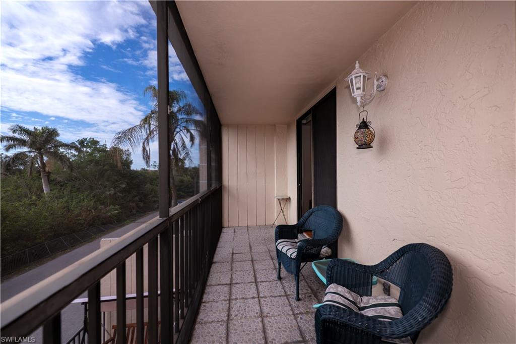 25188 Marion AVE D205 photo 34