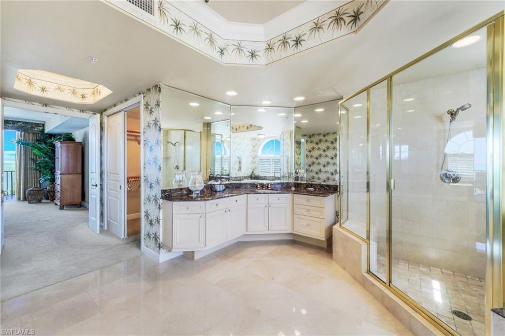 700 La Peninsula BLVD 401 photo 25