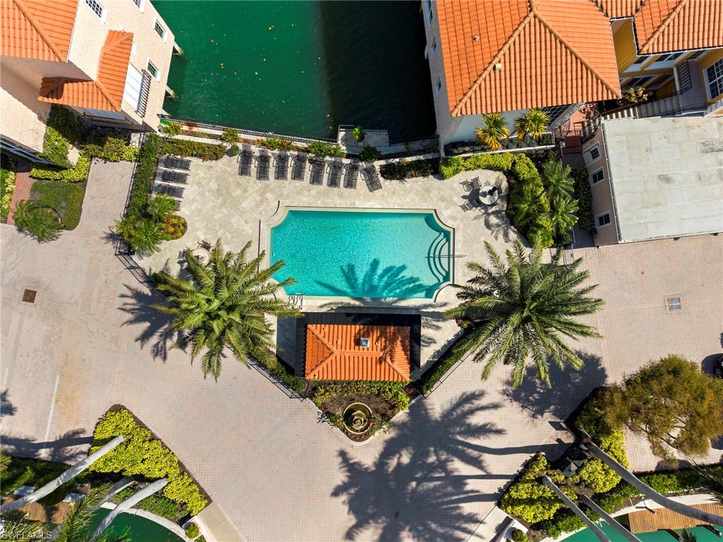 Bird's eye view of a pool area