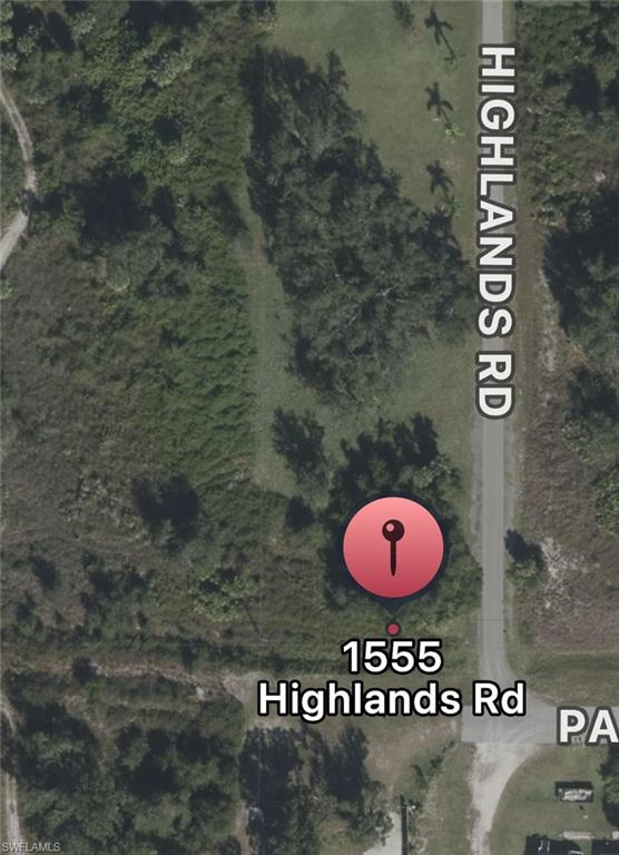 1555 Highlands RD