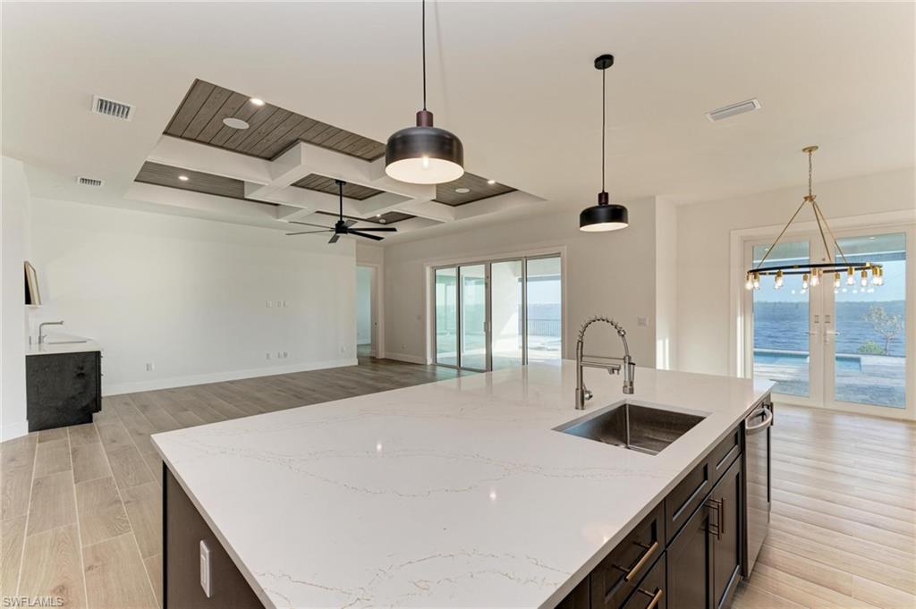 112 Northshore TER photo 23