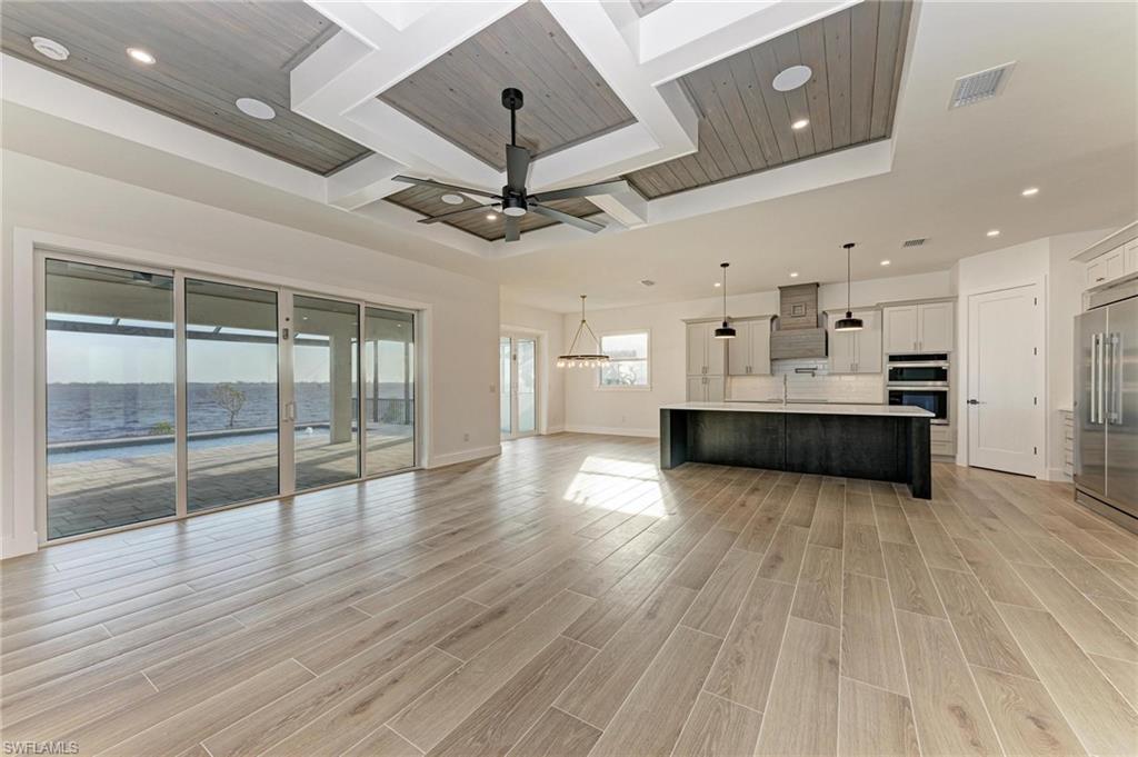 112 Northshore TER photo 15