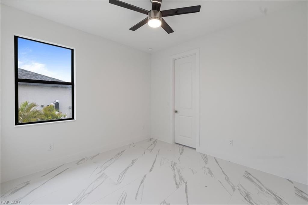 Empty room with ceiling fan
