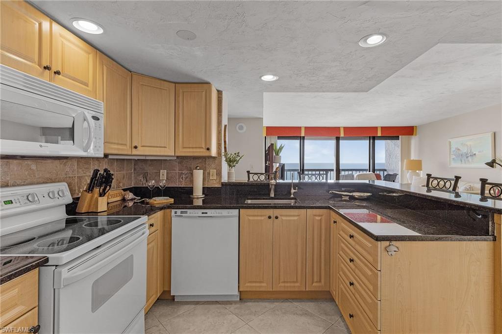 26300 Hickory BLVD 903 photo 6