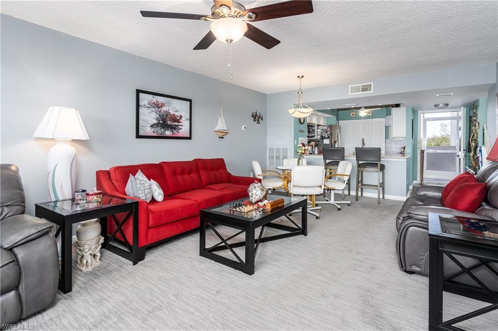 Ceiling fan in all the rooms