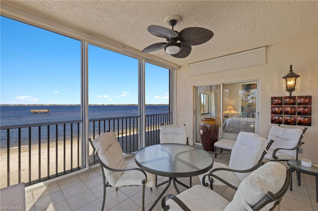 Large Porch with 9' sliding doors- River View