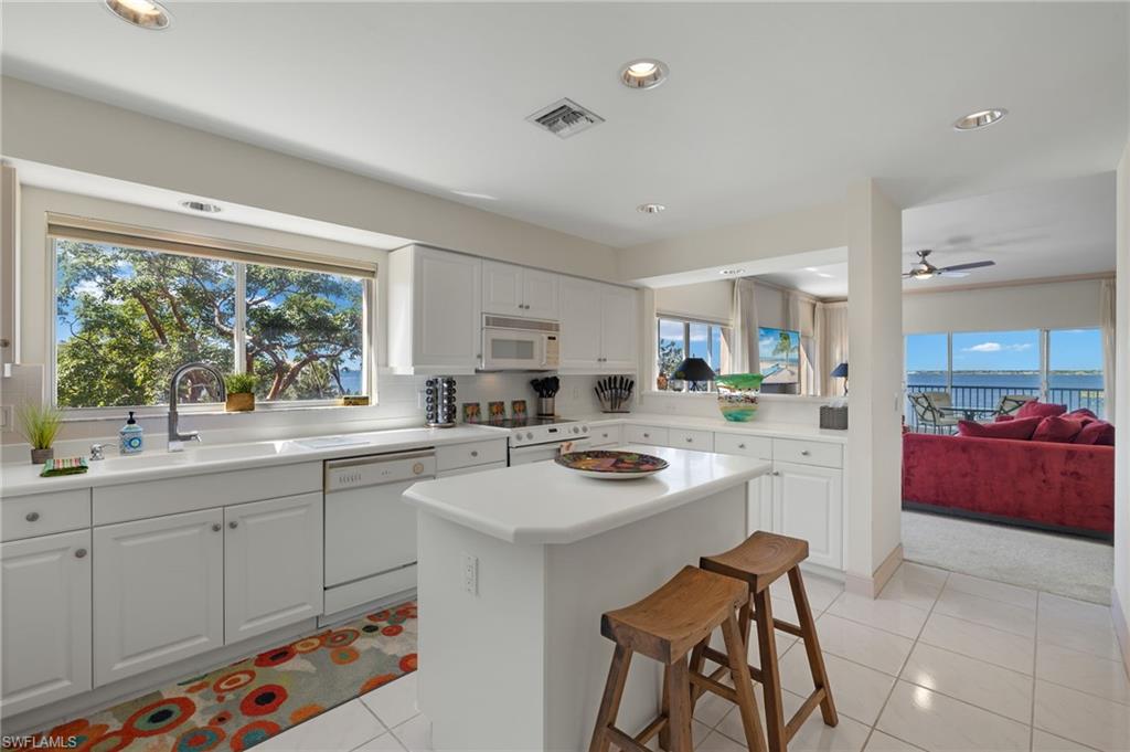 14811 Laguna DR 101 photo 10