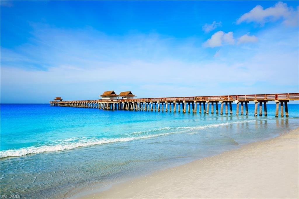 Within Minutes to Naples Finest Beaches