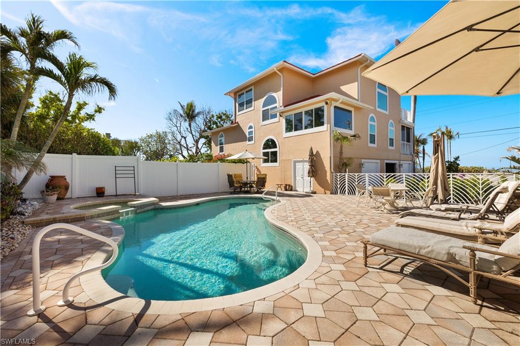 15899 Captiva DR photo 32