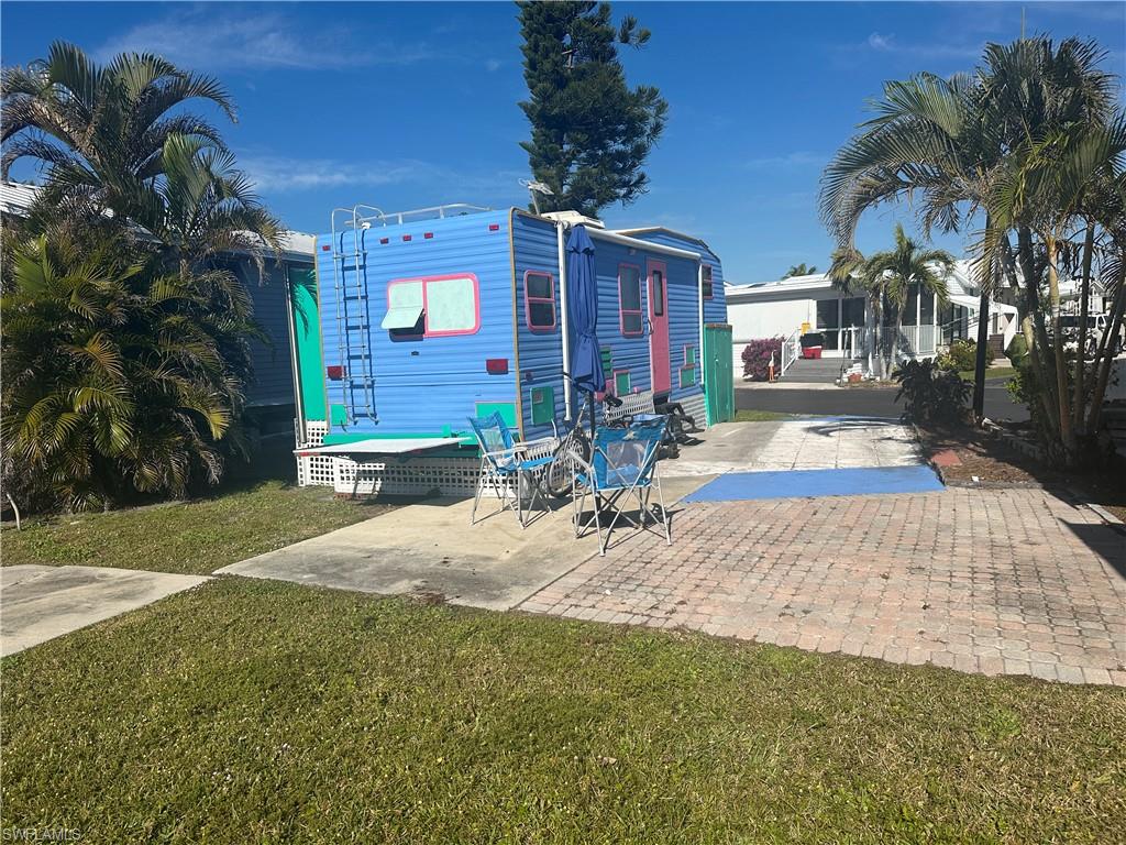 placement of mobile home on lot from rear