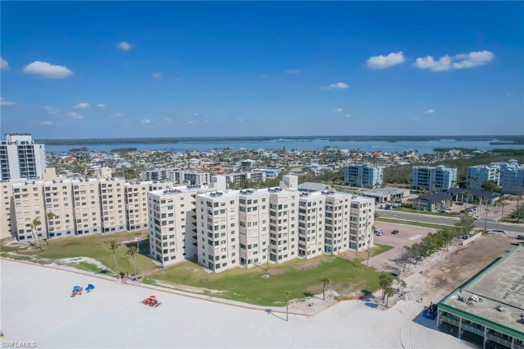 Drone / View of the Sandarac Buildings