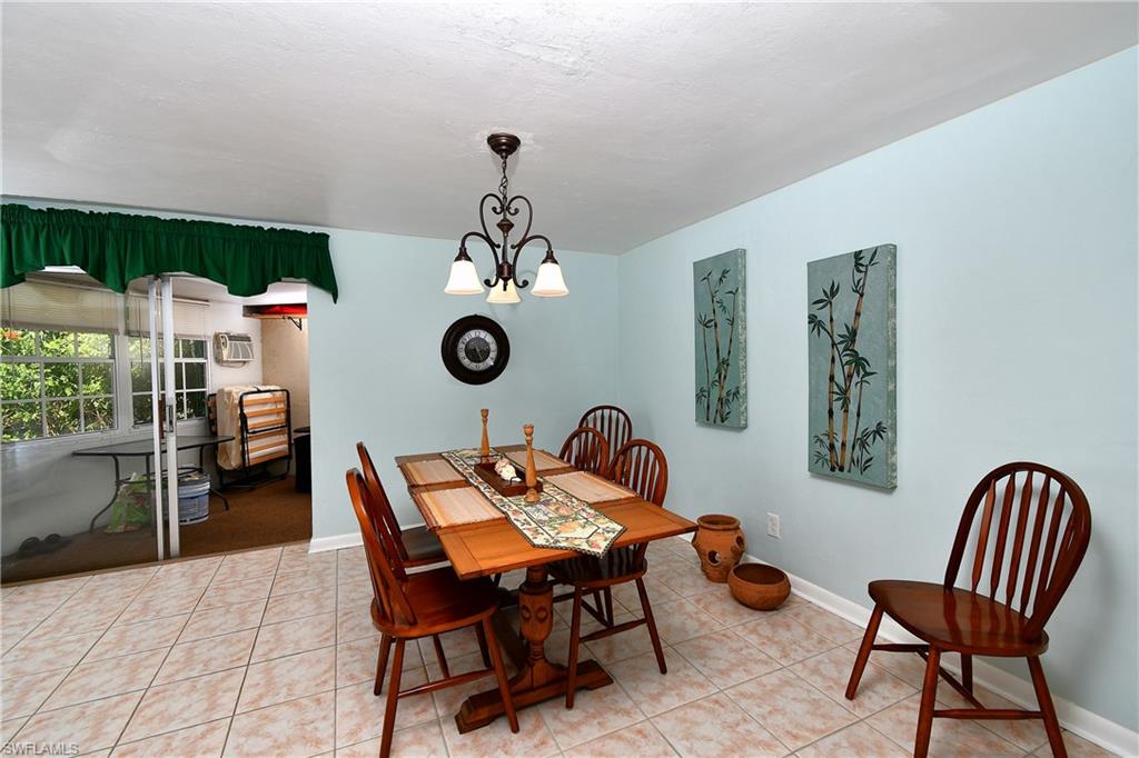 8 Park Lane CIR photo 10
