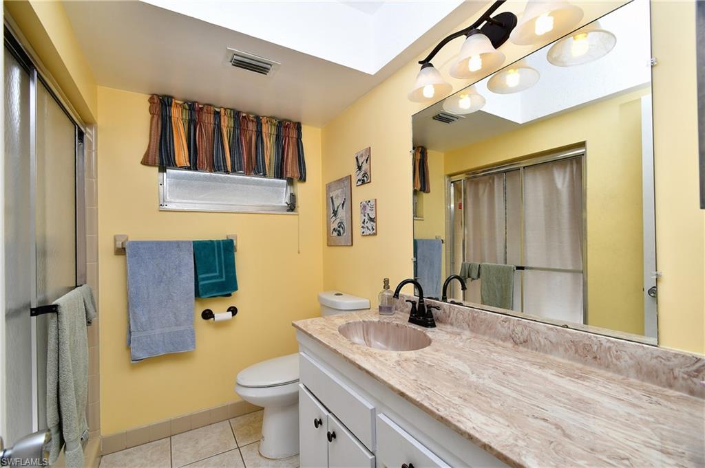 8 Park Lane CIR photo 18