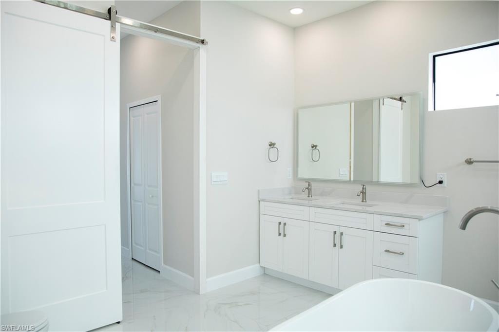 2217 NE 15th TER photo 30