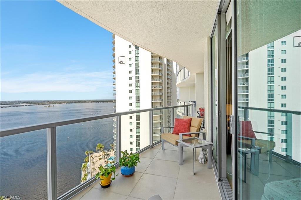 3000 Oasis Grand BLVD 2203 photo 16