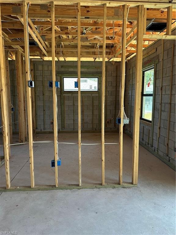 Unfurnished room featuring recessed lighting