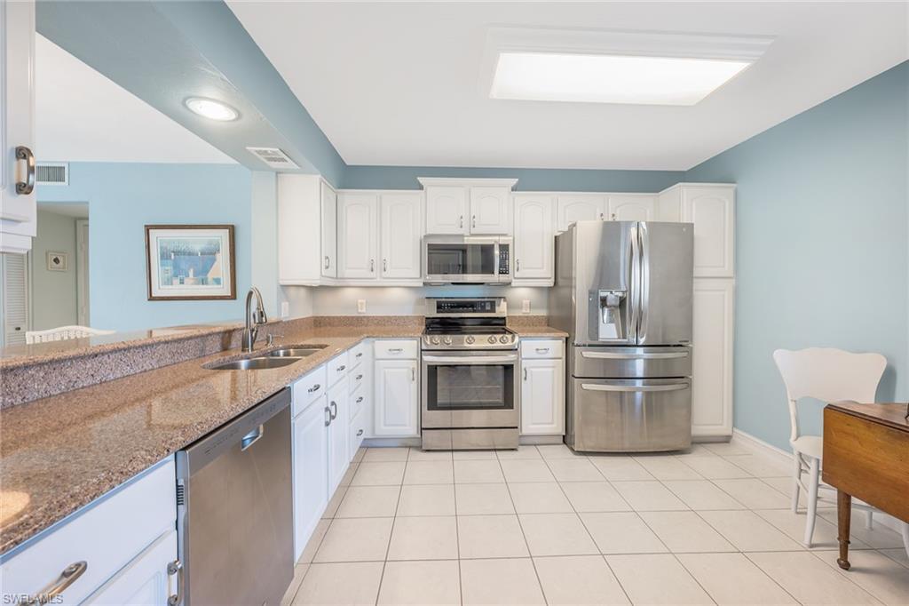 2922 Kings Lake BLVD 2922
