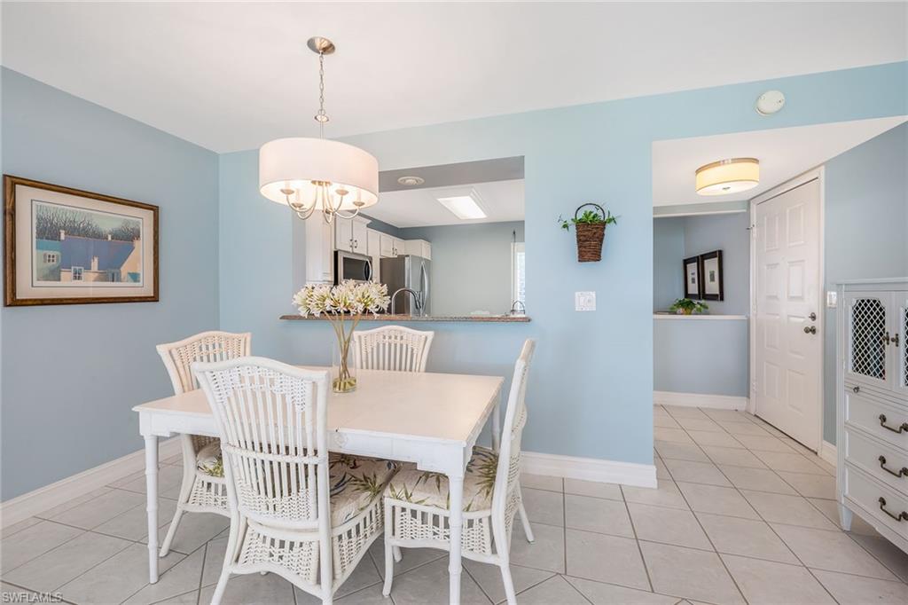 2922 Kings Lake BLVD 2922