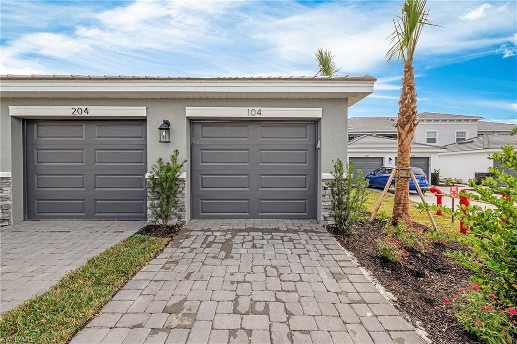 11821 Venetian Lagoon DR 104 photo 23