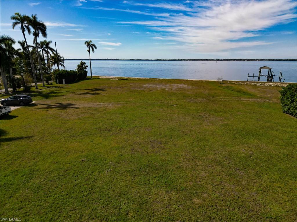 1301 Poinciana AVE photo 16