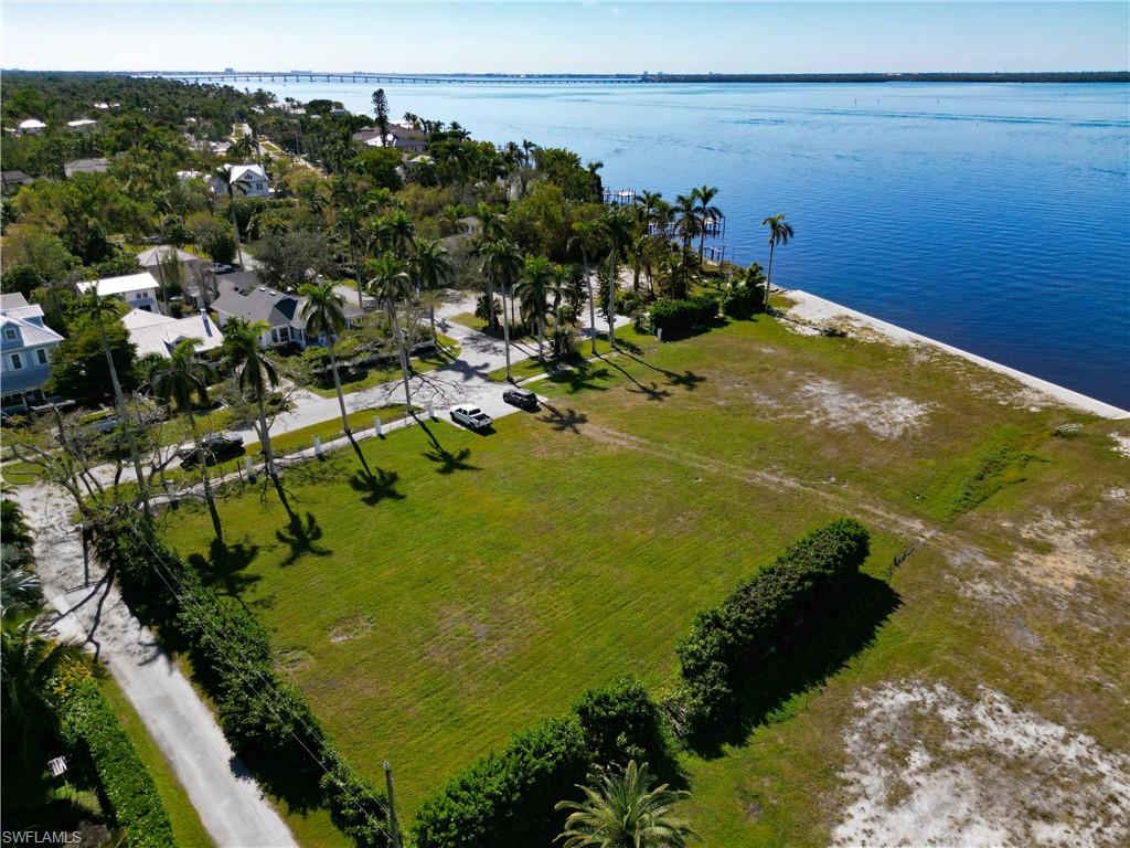 1301 Poinciana AVE photo 12