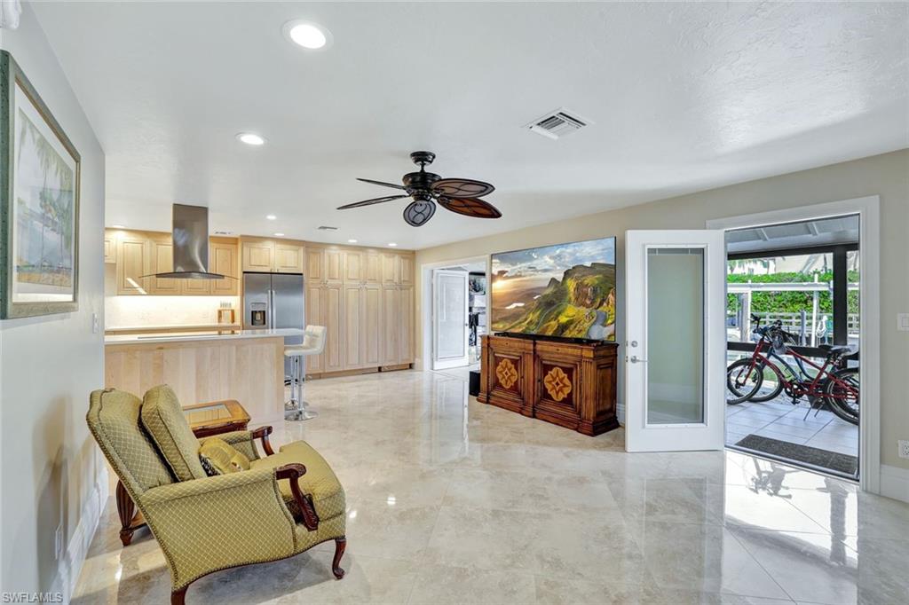 1405 Curlew AVE 3