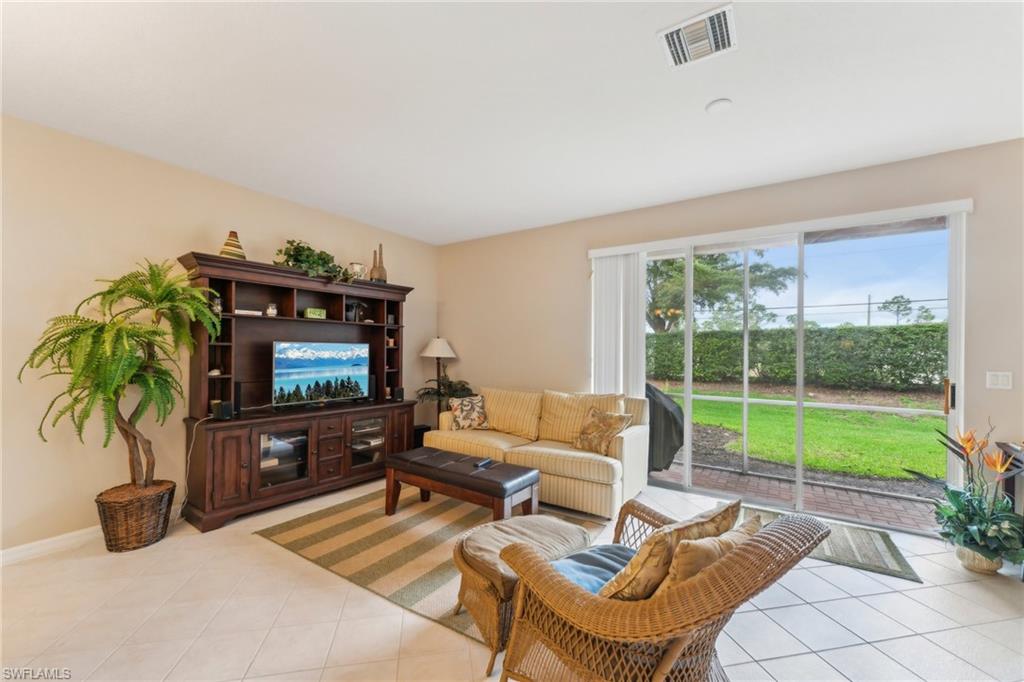 3327 Dandolo CIR