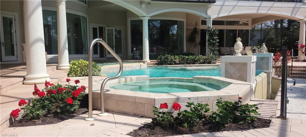 1269 Pocantico LN