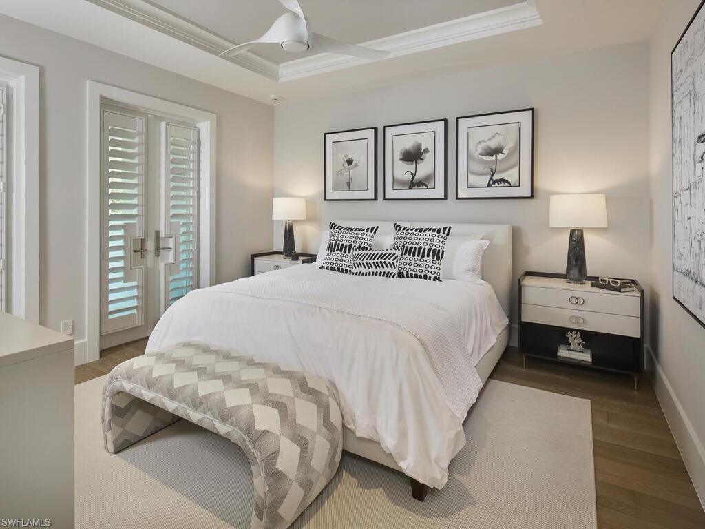 2075 Gordon DR E photo 28