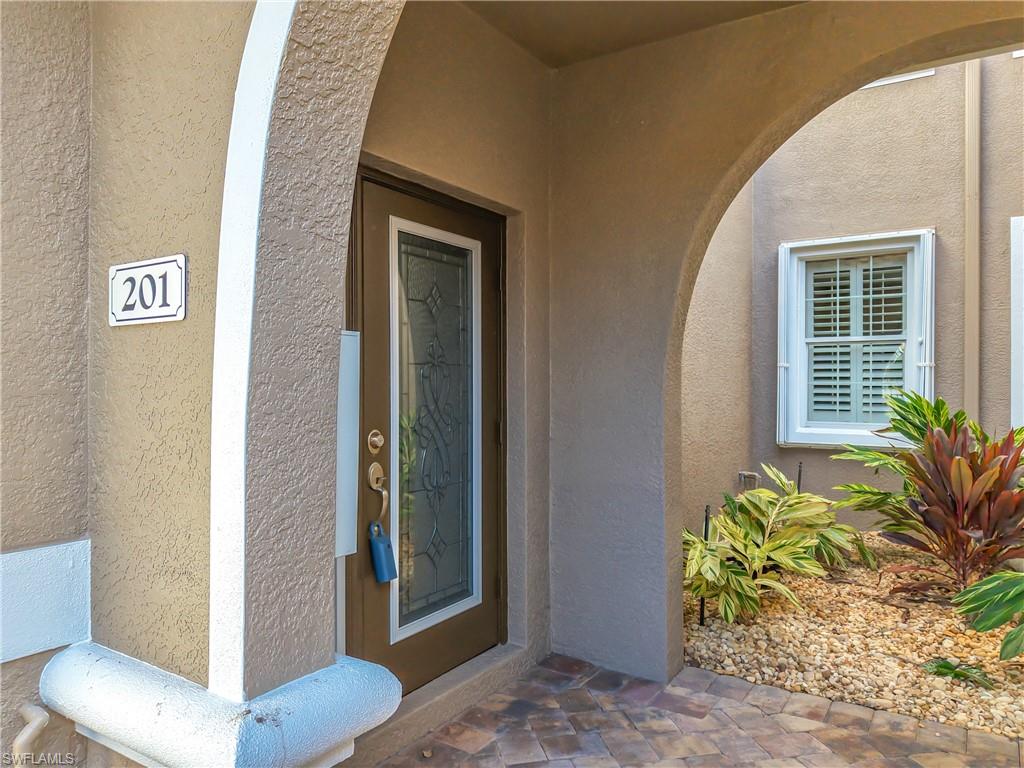 12913 New Market ST 201 photo 6