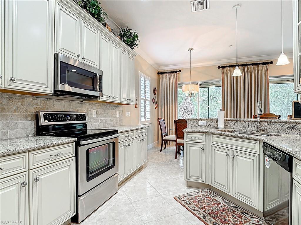 12913 New Market ST 201 photo 14