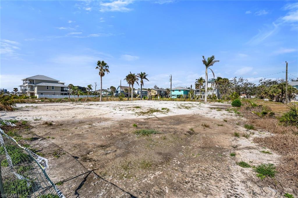 5755 Estero BLVD photo 8