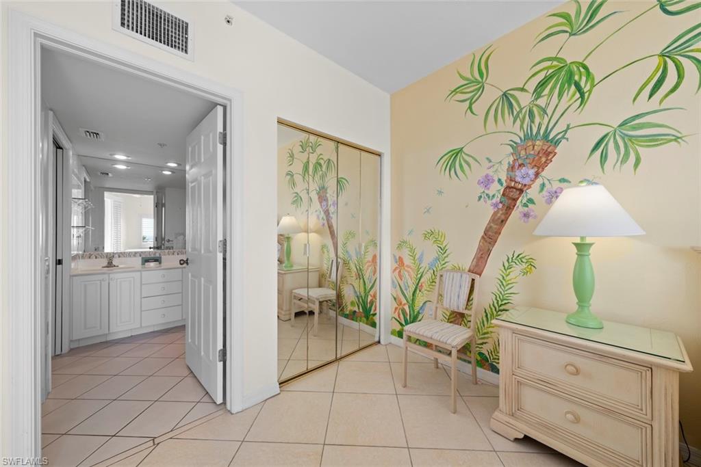 255 Periwinkle WAY 5B photo 22
