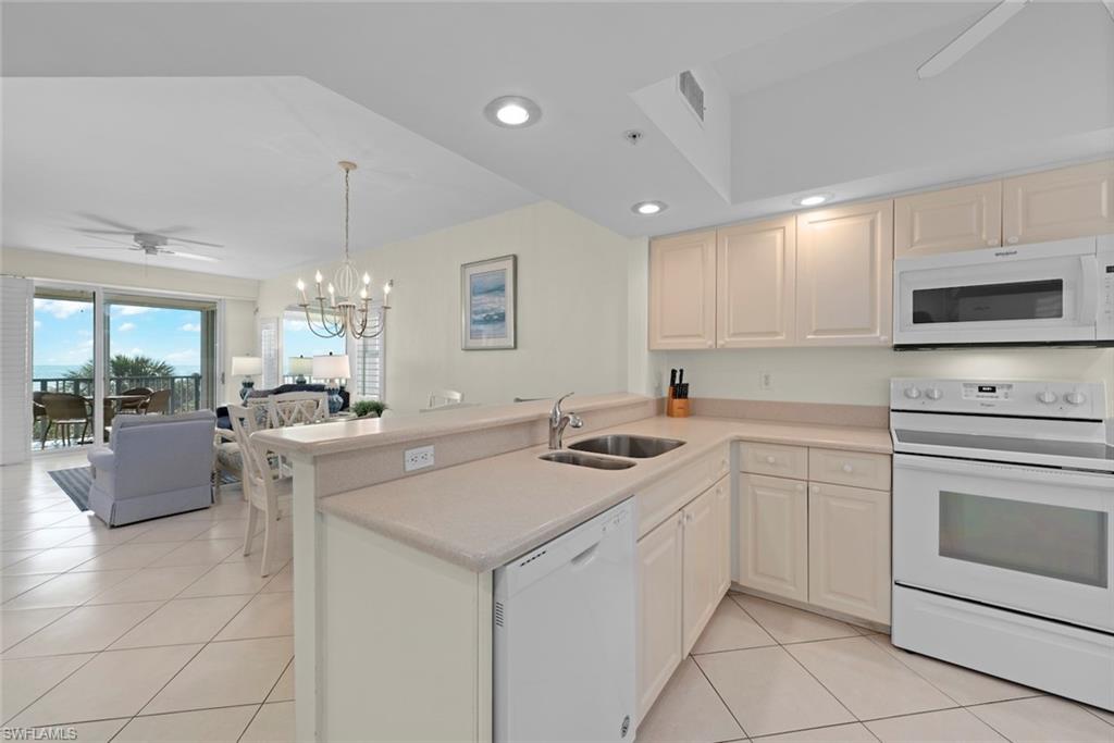 255 Periwinkle WAY 5B photo 9