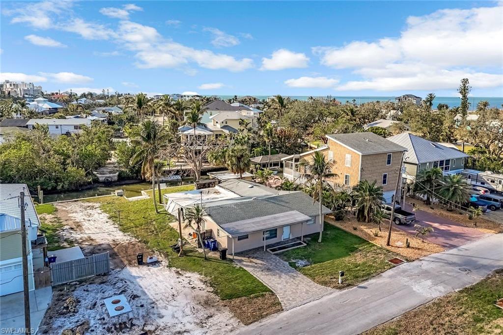 Oversized waterfront lot