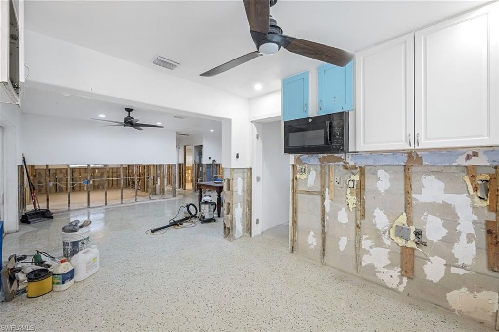 260 Sterling AVE photo 25